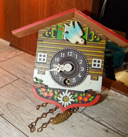 Trenkle Black Forest Clock Swiss House W/ Bird- FOR PARTS  REPAIRS ONLY 4” Cover
