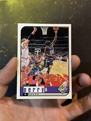 1998-99 UD Choice Elliot Perry SP Prime Choice Reserve - Image 1 of 4