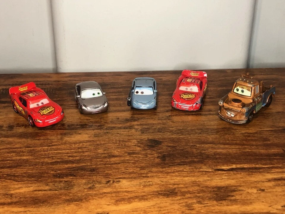 Disney Pixar Coches Diecast Ojos Lenticulares Lote 5 Rayo McQueen Tow Mater 1:55 Foto 1 de 4