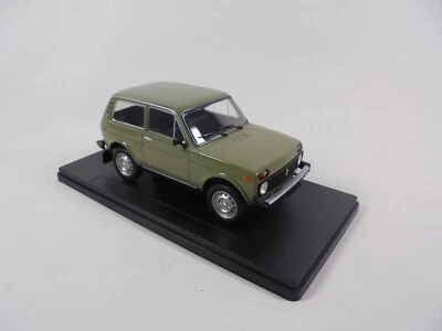 LADA NIVA - 1:24 Salvat Diecast Modellauto Miniatur PTVQ20 - Bild 1 von 4