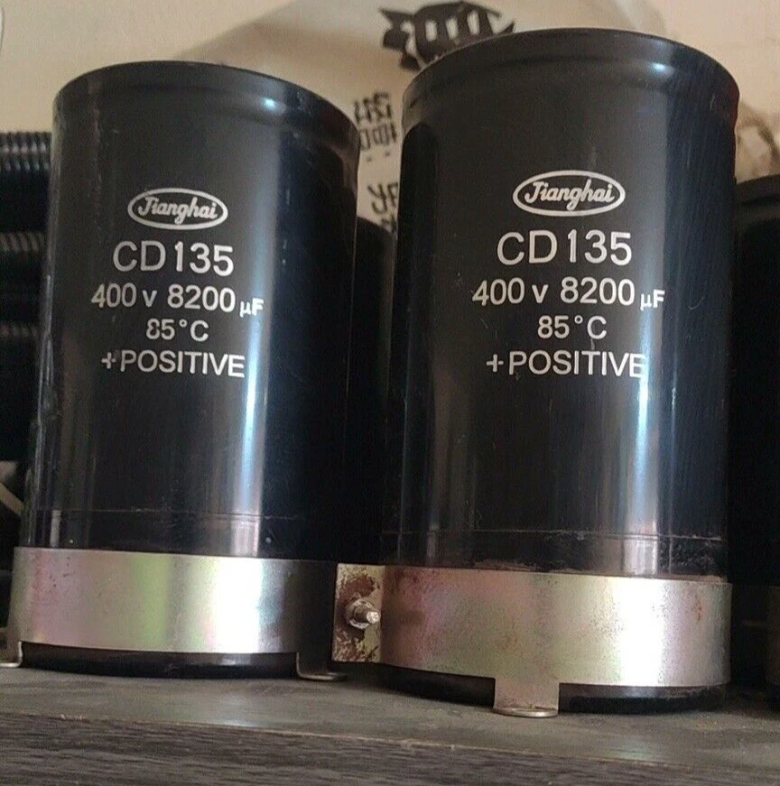 Condensador electrolítico Jianghai CD135 400V 8200uF usado 1 pieza (tornillo) Foto 1 de 1