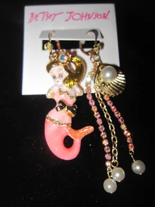 BETSEY JOHNSON CRUISE CONTROL MERMAID AND SHELL MIS MATCHED EARRINGS - Picture 1 of 2