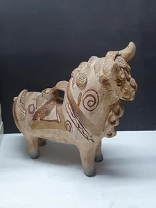 Terracotta Peruvian ceramic Pucara bull 30cm High 30cm Long (B60) - Picture 1 of 16