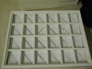Trollbeads 24 Compartment Bead Display Tray Divided Stackable w/ Sticks Lot B - Picture 1 of 3