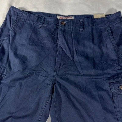 Arizona Jeans Co. navy blue classic flat front 10" cargo chino shorts - size 40 - Image 1 of 4