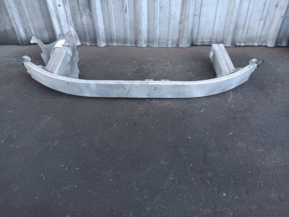 Barra amortiguadora de impacto parachoques trasero 51127336300 OEM BMW i8 2014-19 Foto 1 de 4