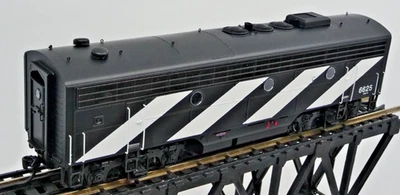 Intermountain #49588S-02 HO Canadian National CN F9B F9 #6625 DCC Sound Loco - Image 1 of 4