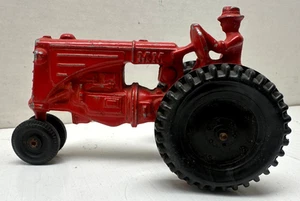 Tractor M&M vintage de juguetes de seda con conductor. - Imagen 1 de 5