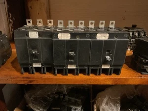 Eaton Cutler Hammer GHB GHB3030 3 Pole 30 Amp 480v Bolt On Circuit Breaker - Picture 1 of 1