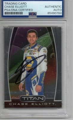 2020 PANINI PRIZM CHASE ELLIOTT AUTOGRAPHED CARD#11 TITAN PSA/DNA AUTHENTIC AUTO - Image 1 of 2