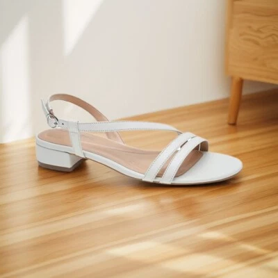 Sandalias Easy Spirit para mujer Glenni punta redonda tacón bloque zapatos blancos talla 9W nuevas en caja Foto 1 de 2