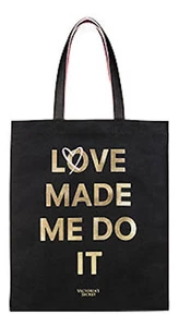 "Nuevo con etiquetas Bolso de Mano de Lona Victoria's Secret Edición Limitada ""Love Made Me Do It" - Imagen 1 de 1