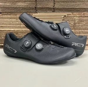 Shimano RC7 Carbon Road Cycling Shoes w/ BOA Lacing 10.5 Men’s BRAND NEW - Picture 1 of 5