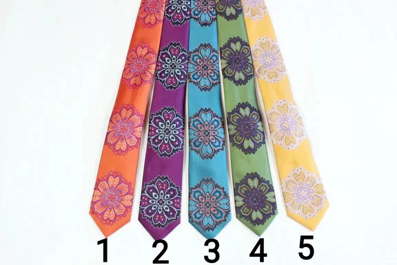 Corbata y pañuelo de seda Synthetix 1-5 Foto 1 de 1