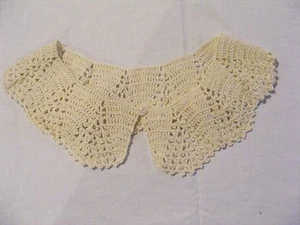 VINTAGE CROCHETED COLLAR - Picture 1 of 5