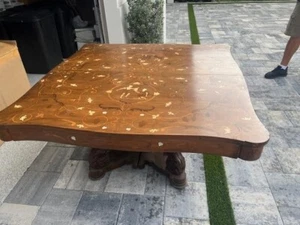 Amazing Italian Large Carved Center Table Marquetry Inlay to the Top. - Picture 1 of 6