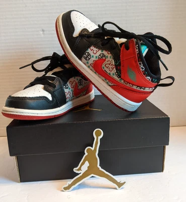 Nike Air Jordan 1 Mid SE (TD) Branco/Universitário Vermelho-Preto DM1209-150 - Imagem 1 de 4