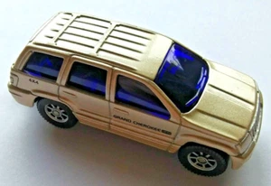 2000 Jeep Grand Cherokee Limited SUV 1:64 Scale Maisto Die Cast 4x4 New & Loose - Picture 1 of 5
