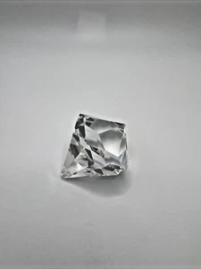 Large 1.5 oz Diamond Crystal Window Prism Suncatcher 1.25' x 1.5'' - Picture 1 of 11
