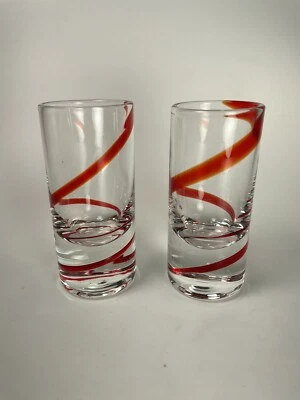 2 vasos de chupito Pier 1 Swirline rojo remolino o vidrio cordial Foto 1 de 4