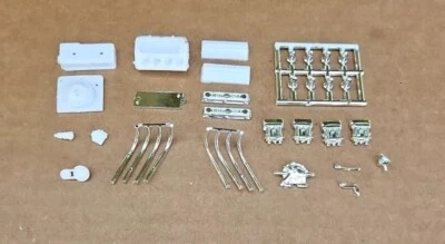 MPC 1/20 RUPP SUPER SNO-SPORT DRAGSTER SNOWMOBILE ENGINE AND RELATED PARTS - Image 1 of 3