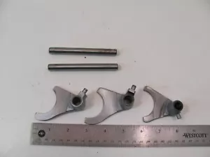 1974 SUZUKI TS400 TS 400 MOTOR GEAR SHIFT FORKS RODS - Bild 1 von 4