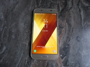 Samsung Galaxy A5 SM-A520F 32GB Gold - Bild 1 von 17
