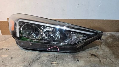 2019 2020 2021 Hyundai Tucson OEM Halogen w/ LED Headlight Right Passenger side - Image 1 of 4