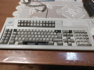 Tastiera IBM Vintage PC - Immagine 1 di 3