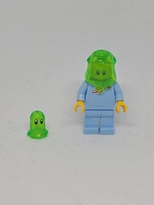 Bright Light Blue Lego Space Alien Minifigure NEW Torso Blue Color BAM - Picture 1 of 3