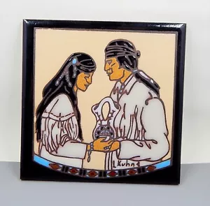 Jarrón Earthtones Legend of Wedding de Leone Kuhne 1990 azulejo decorativo de cerámica - Imagen 1 de 8