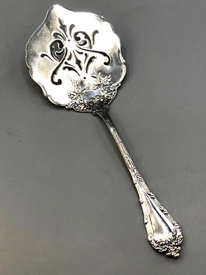 Servidor de pepino de plata esterlina Madame Royale de Durgin 6 5/8" Foto 1 de 3