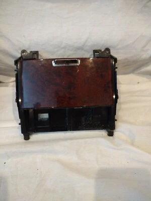 06-2010 LEXUS IS250 IS350 ЦЕНТРАЛЬНАЯ КОНСОЛЬ ПЕПЕЛ TRAy держатель  - Изображение 1 из 4