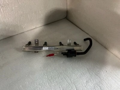 Jeep Renegade/Compass 2017-2020 riel de combustible de 2,4 L con inyectores 04627120AD OE Foto 1 de 2