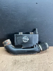 2005-2011 Nissan Pathfinder Xterra 4.0L Air Intake Resonator Box OEM D2791 DG1 - Picture 1 of 8