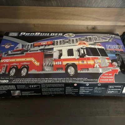 MEGA BLOKS - Pro Builder - FDNY Fire Truck #9735 - Image 1 of 4