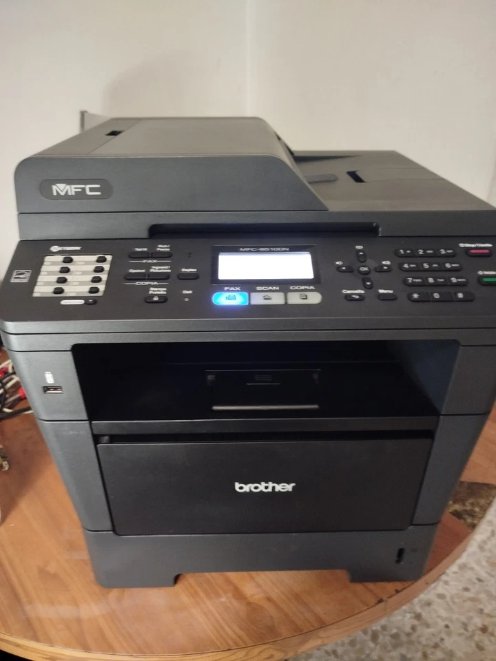Brother MFC 8510DN FRONTE /RETRO !!! TONER + TAMBURO NUOVI !!! - Immagine 1 di 3