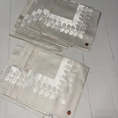 Gorgeous, made in Belgium, Set Of 12, Cream Leaf Napkins 20 X 21 In - Image 1 of 4