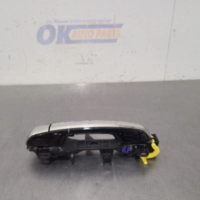 16 2016 LEXUS GX460 ВНЕШНЯЯ РУЧКА ПЕРЕДНЕЙ ДВЕРИ ЧЕРНАЯ И ХРОМИРОВАННАЯ ДЛЯ ПРАВОГО ПАССАЖИРА - Изображение 1 из 4