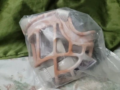 Bozal Cesta Royal Claws TPR -11 Color Naranja/Blanco Talla 4 Ajustable Nuevo Foto 1 de 4