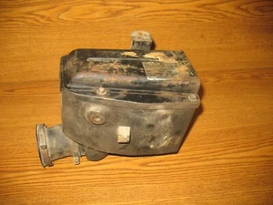 1976 TS400 AIR FILTER CLEANER BOX HOUSING + LID SUZUKI TS 400 APACHE 13700-32212 - Bild 1 von 14