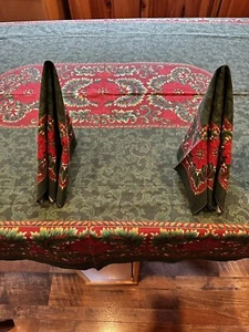 Vintage Christmas Tablecloth Fashion Industries (4) napkins Poinsettias 48”x 66" - Picture 1 of 7