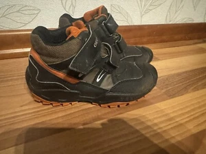 Geox Herbst/Winterschuhe Gr. 30 Junge - Bild 1 von 4