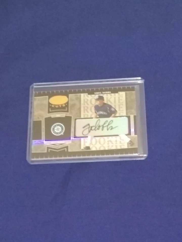 GREG DOBBS 2004 LEAF CERTIFIED CUTS RC MARBLE MIRROR AUTO SP #450 / 499 - Image 1 of 1