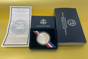 2002 U.S. Military Academy Bicentennial Commemorative Coin .999 Silver 400 g $1 - Picture 1 of 12