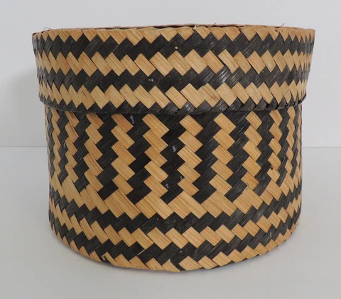 Vintage Southwestern Aztec Woven Nesting Basket Storage Lidded Cover
