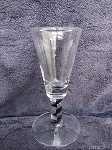 One (VGC+) Scottish Air Twist Stem Mike Hunter Studio Dark Red Cordial Glass - Picture 1 of 8