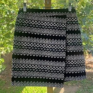 LOFT Black And Grey Tribal Faux Wrap Front Mini Skirt Size 0P. NEW - Picture 1 of 8