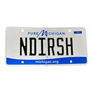 REINE GRAFIK INDIANA PERSONALISIERTES NUMMERNSCHILD " NDIRSH " NOTRE DAME IRISCH - Bild 1 von 1