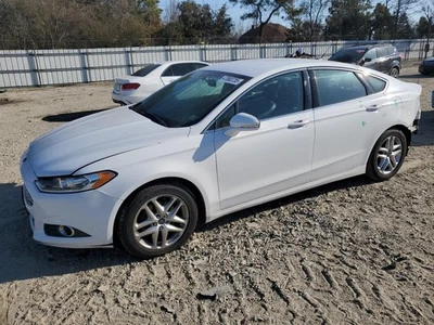 Used Air Cleaner Assembly fits: 2015 Ford Fusion 1.5L low emissions California g - Image 1 of 4